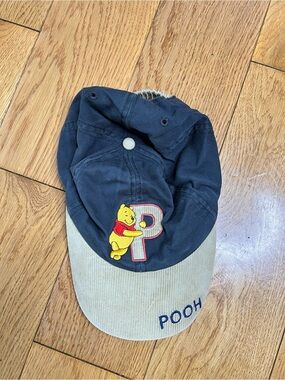 Vintage Disney’s Winnie the Pooh Navy & Tan Baseball Cap
